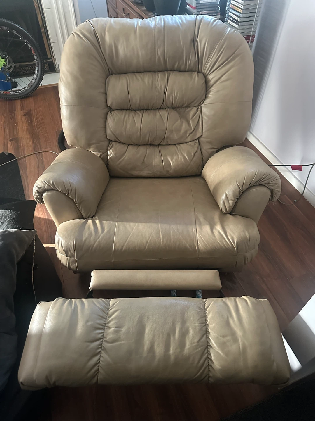 Beige Recliner Armchair with Footrest - photo 2