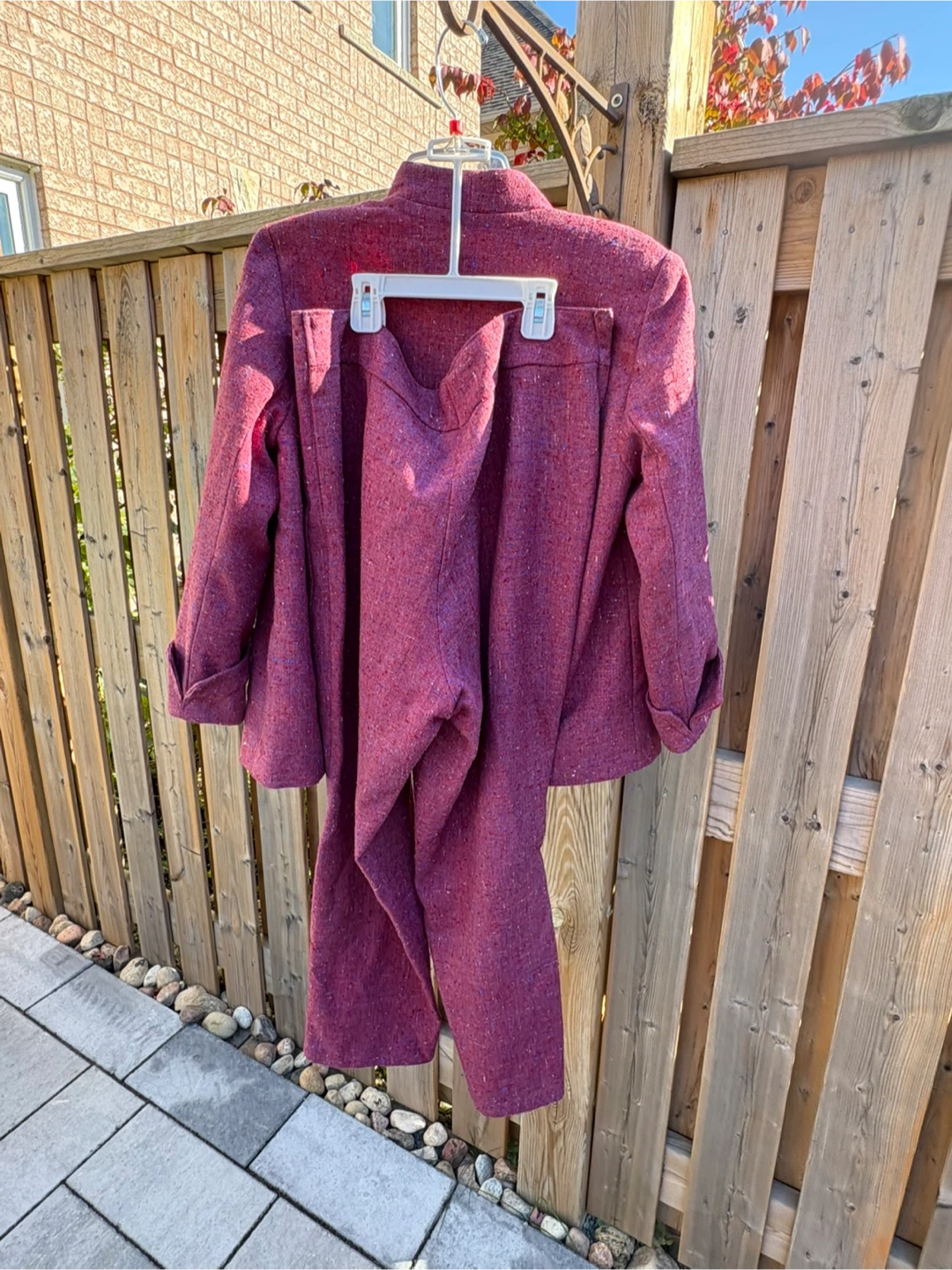 Vintage Maroon Tweed Pant Suit & Scarf - photo 3