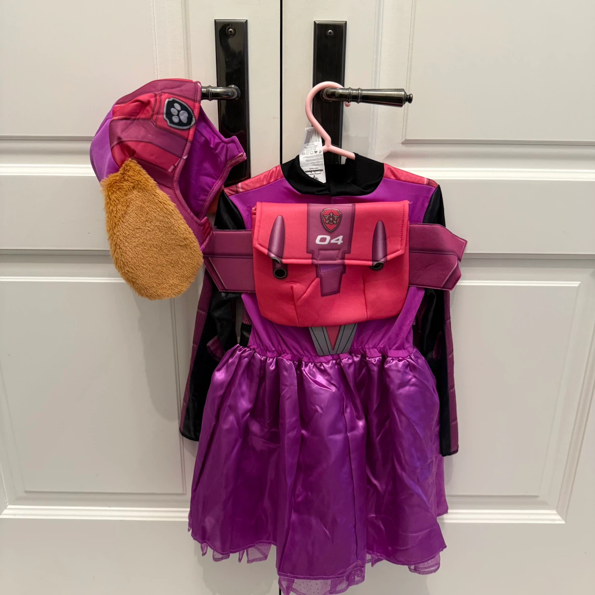 Like new Paw Patrol Skye Halloween Costume (size 3T-4T) - photo 2