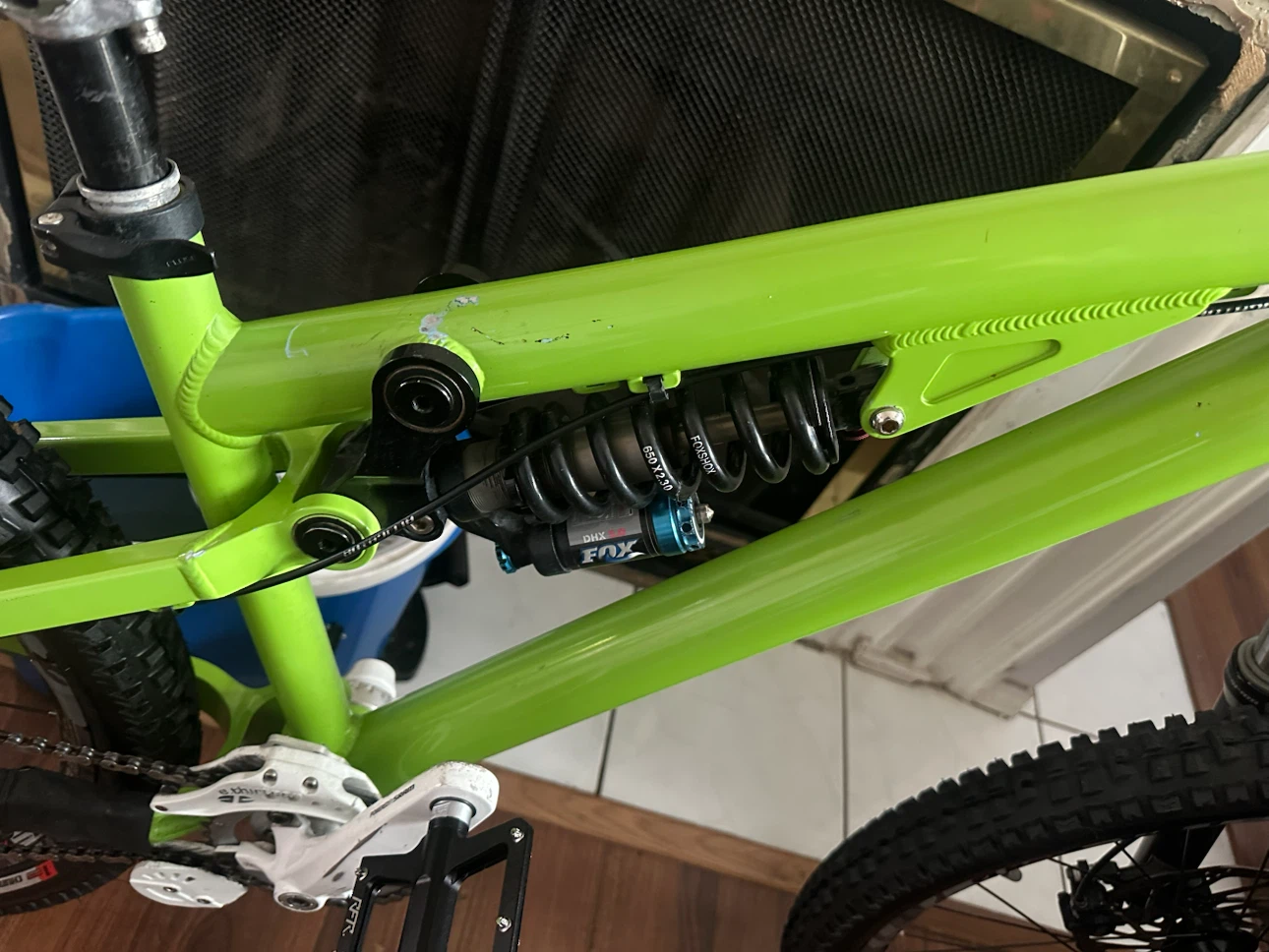 2010 Scott Spark full-suspension mountain bike - photo 3