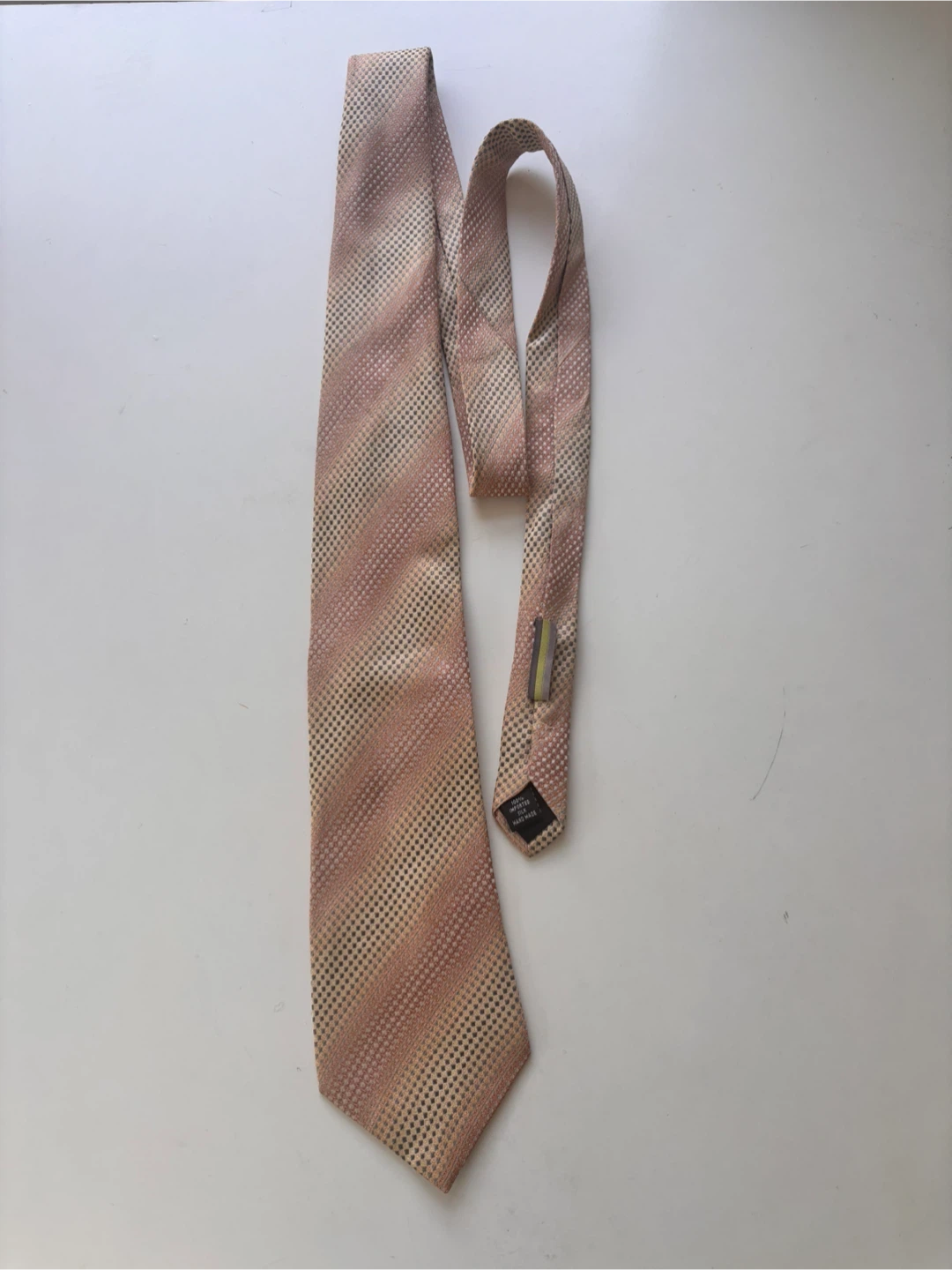 Kenneth Cole Reaction Silk Tie