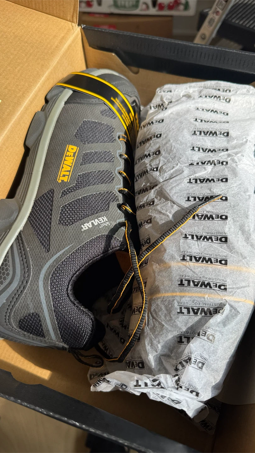 DeWalt Crossfire Low Work Shoes Size 11W