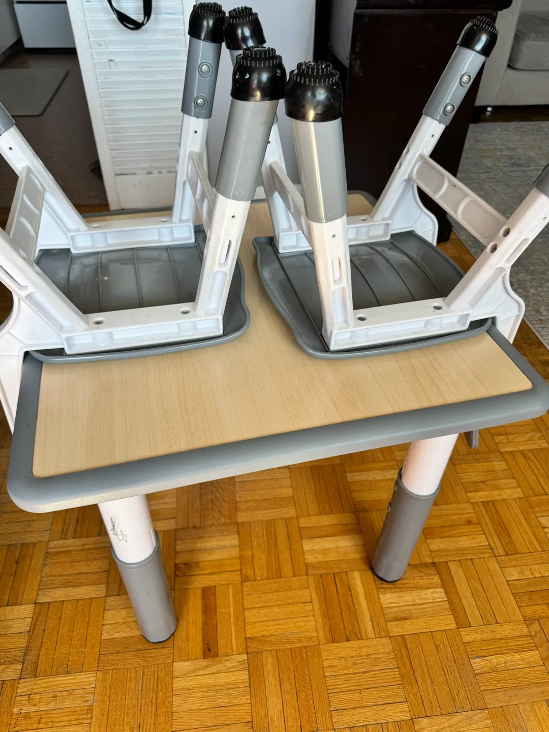 Kids adjustable Table and Two Chairs Set - photo 2