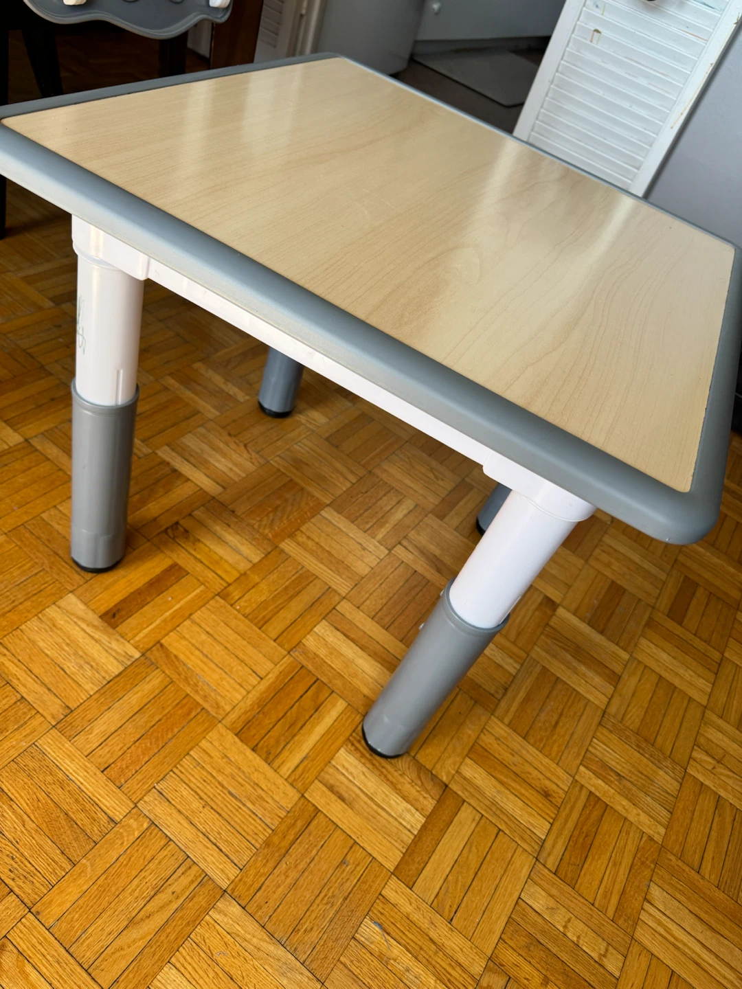 Kids adjustable Table and Two Chairs Set - photo 3