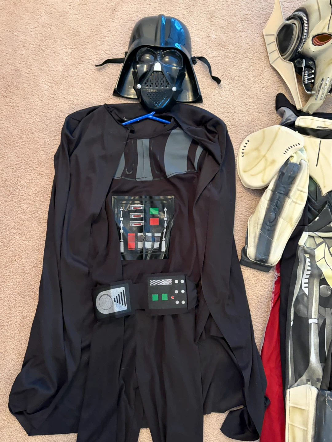 Two Star Wars Kids Costumes - Darth Vader and General Grievous - photo 2