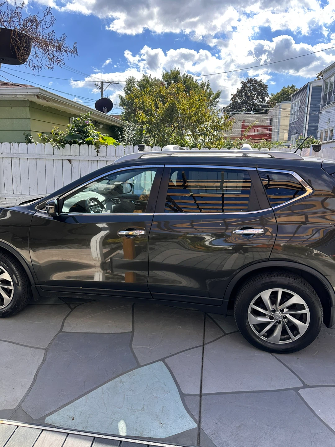 2014 Nissan Rogue · SL Sport Utility 4D - photo 2