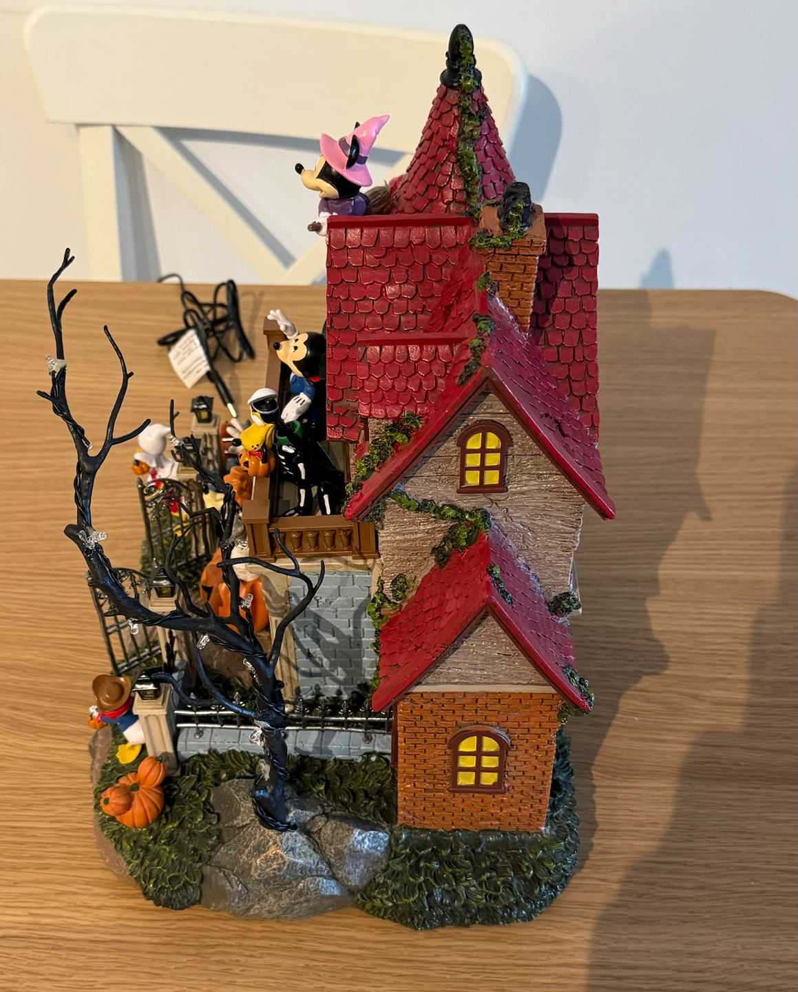 Disney Halloween Mickey and Friends Haunted House - photo 4