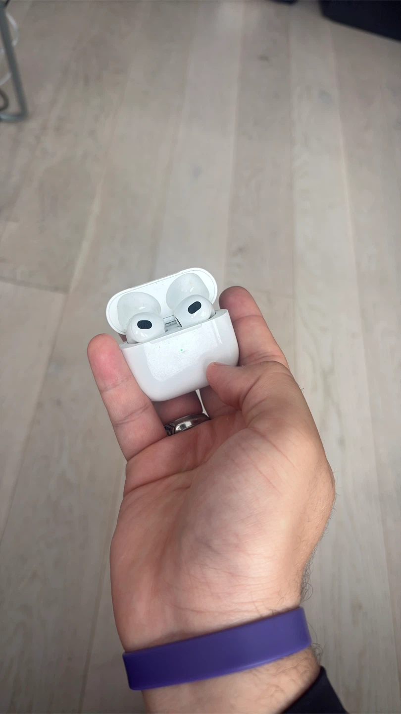 Apple AirPods 3rd Generation - photo 3