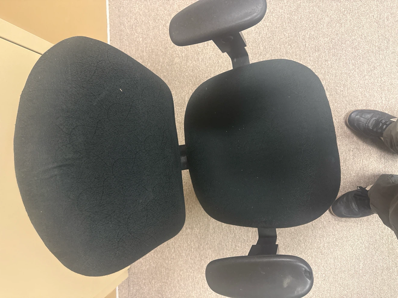 Black office chair
