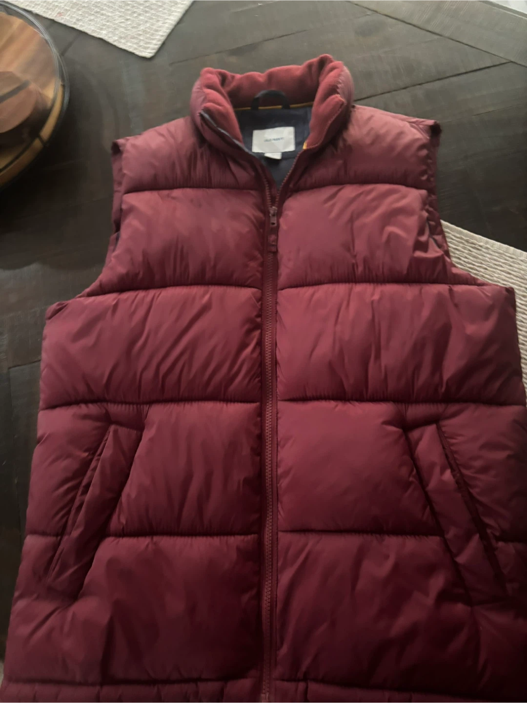 Old Navy Maroon Puffer Vest - photo 2