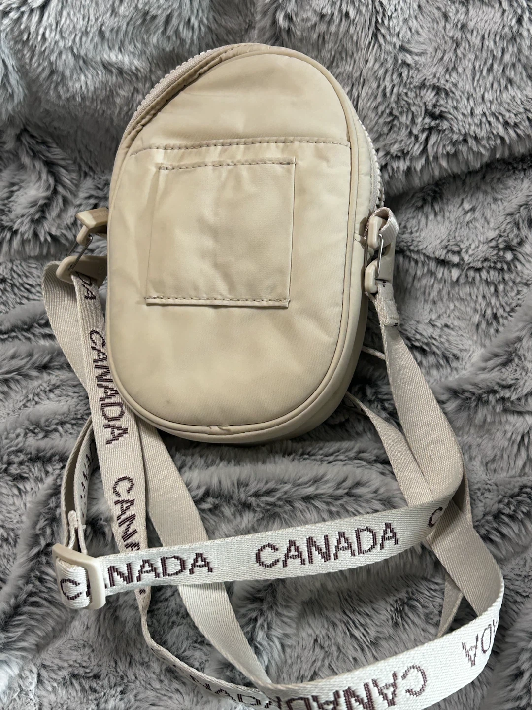 Lululemon Team Canada Crossbody Bag - photo 3