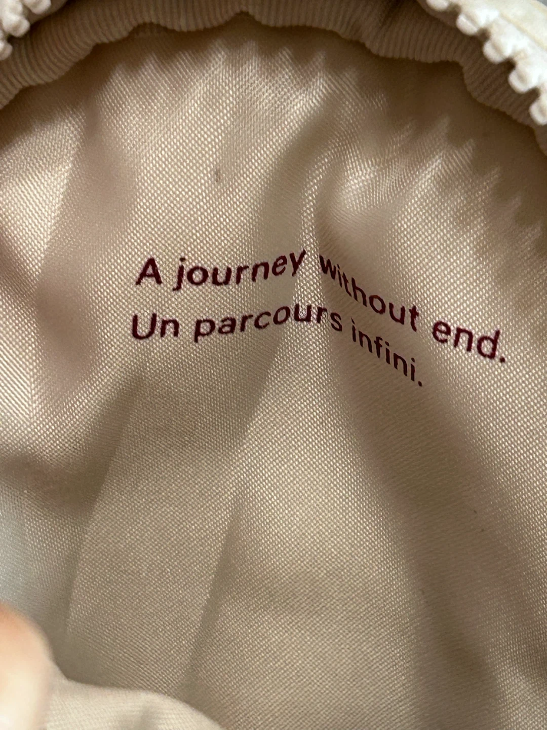 Lululemon Team Canada Crossbody Bag - photo 4