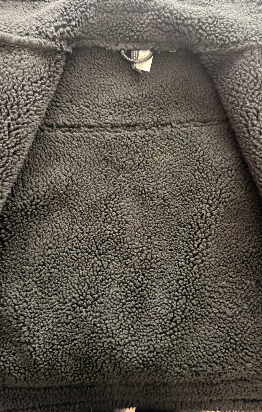 Vest by H&M Faux Suede and Sherpa Vest - photo 5