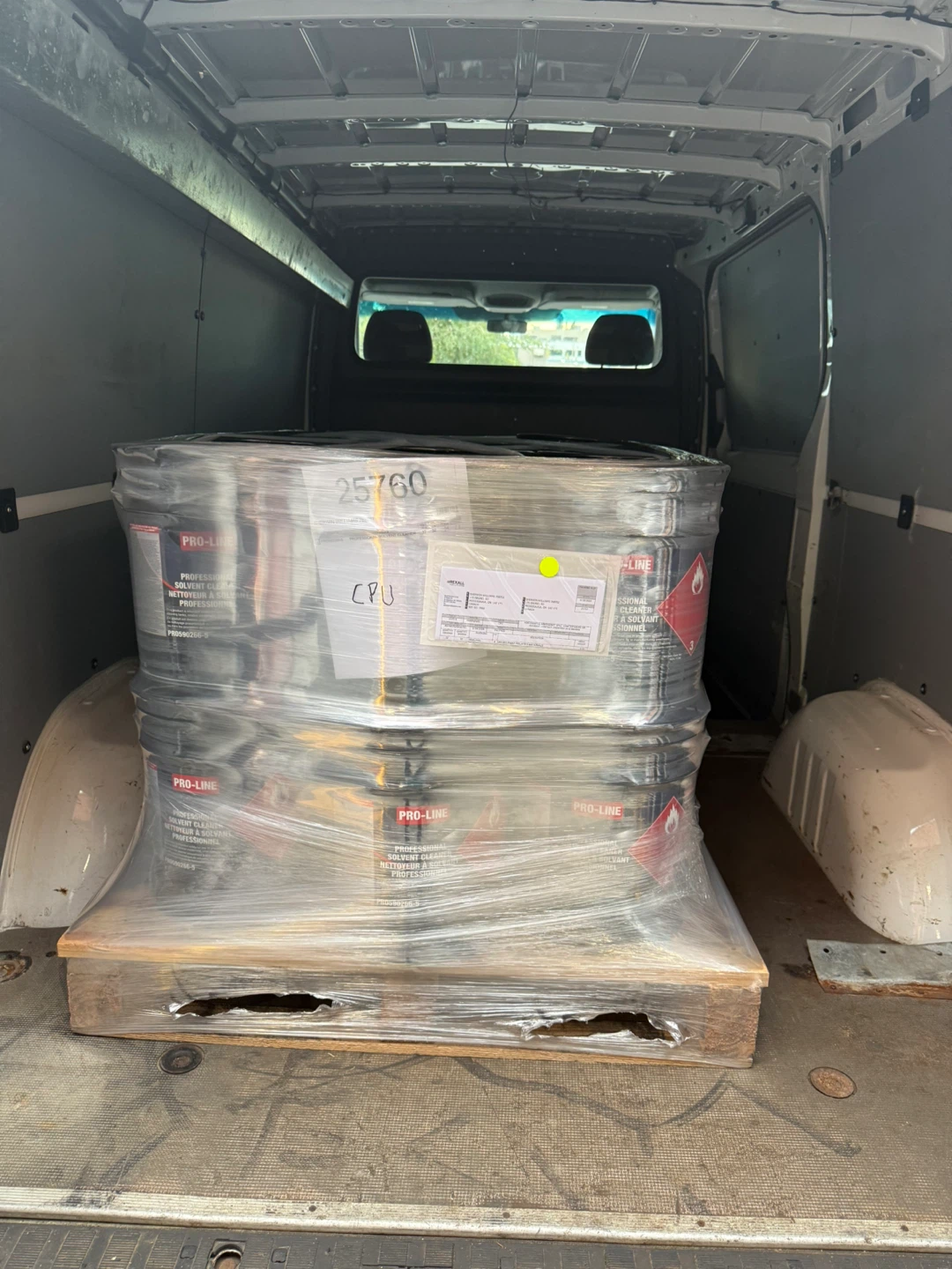 Moving and deliveries.Mercedes-Benz Sprinter 2500 Cargo Van - photo 4