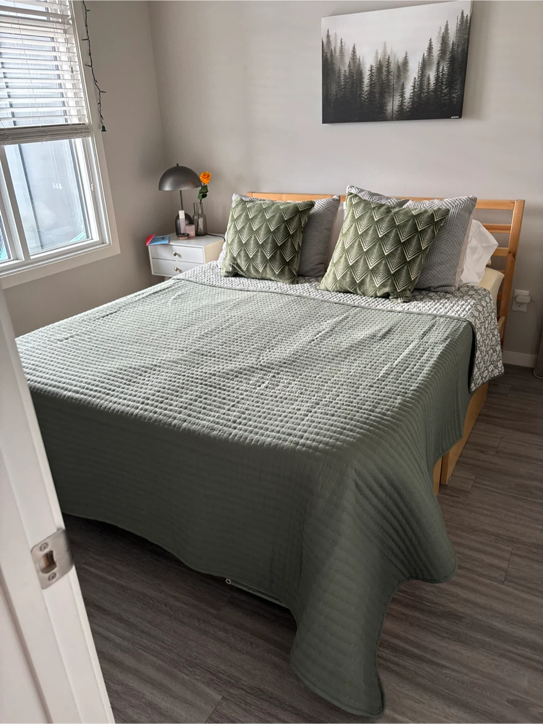 IKEA tarva queen bed frame - photo 5