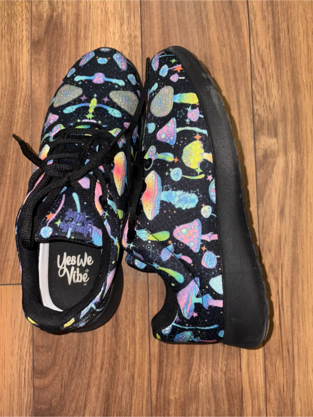 Yes We Vibe Mushroom Print Sneakers Size 6M/8W