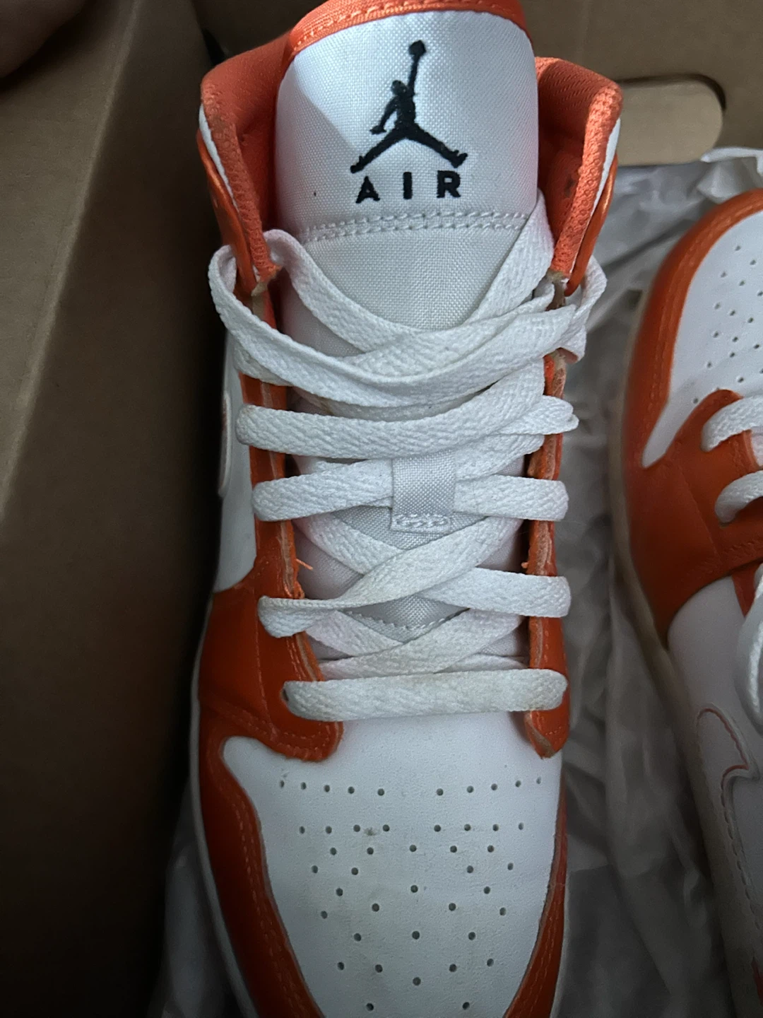Air Jordan 1 Mid Orange/White - photo 4