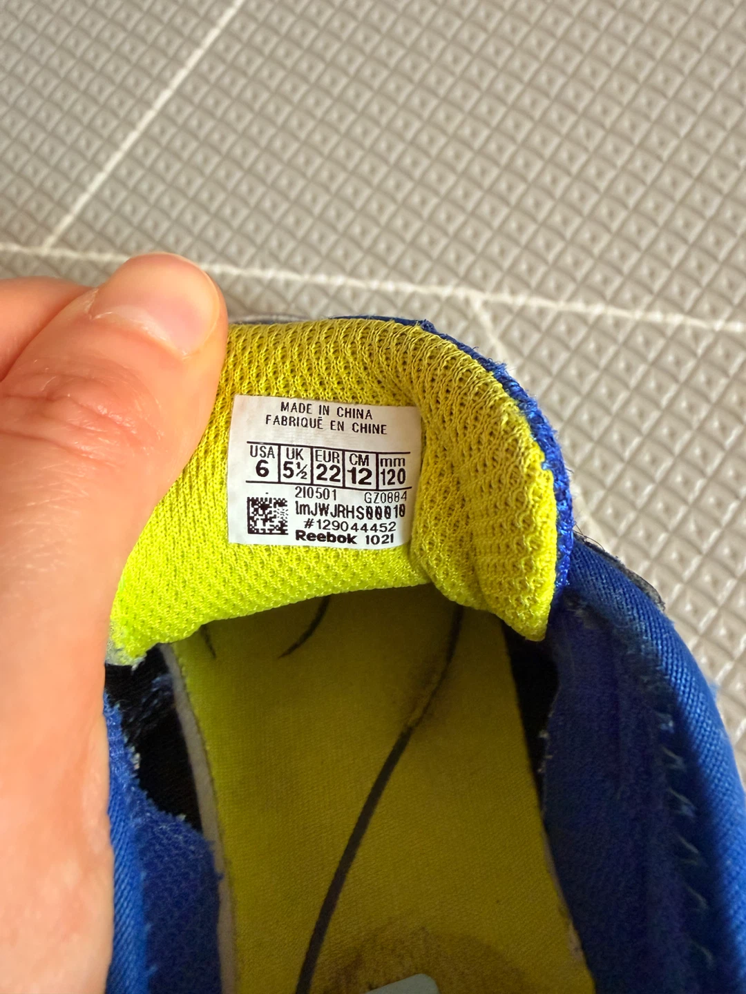 Reebok Weebok Toddler Sneakers Size 6 - photo 2
