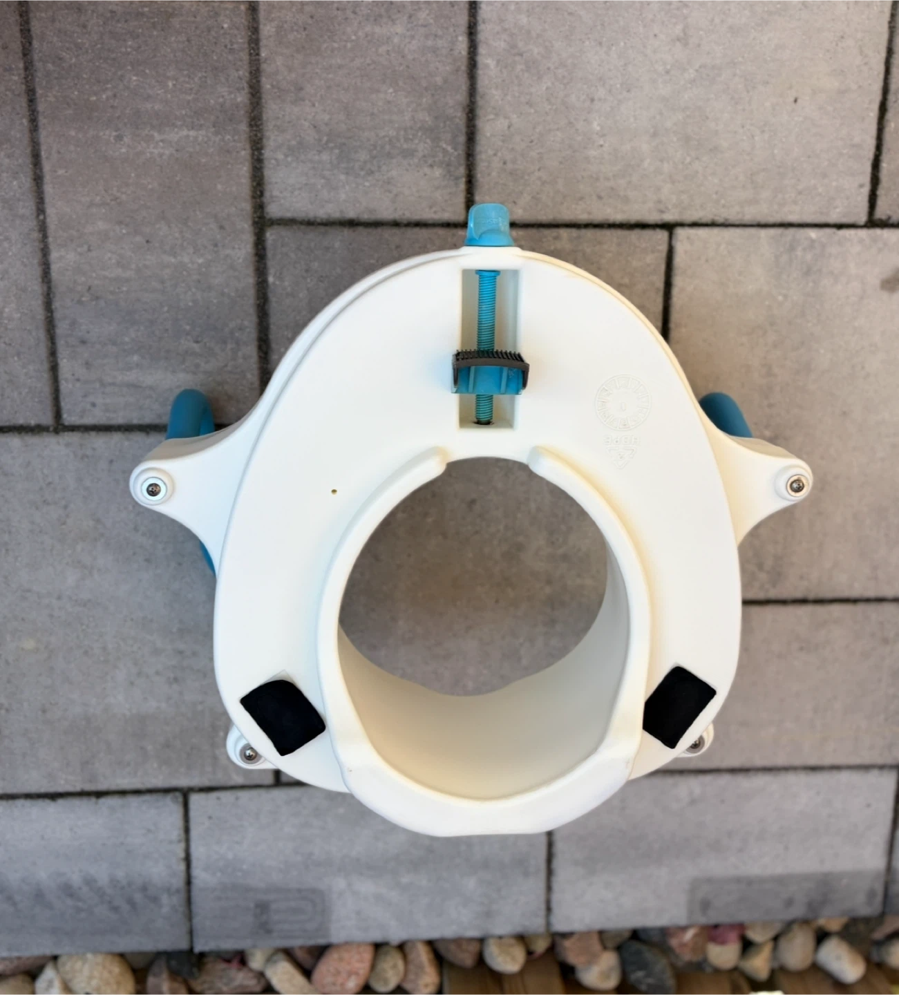 AquaSense 3-in-1 Contoured Raised Toilet Seat - photo 3
