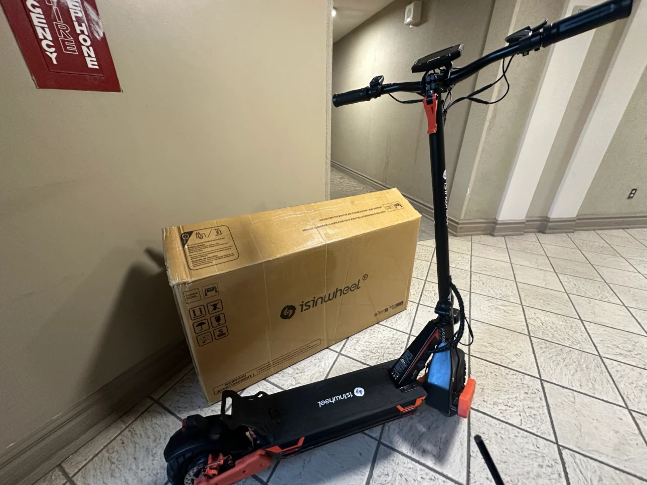 Isinwheel Electric Scooter with Toolkit - photo 5