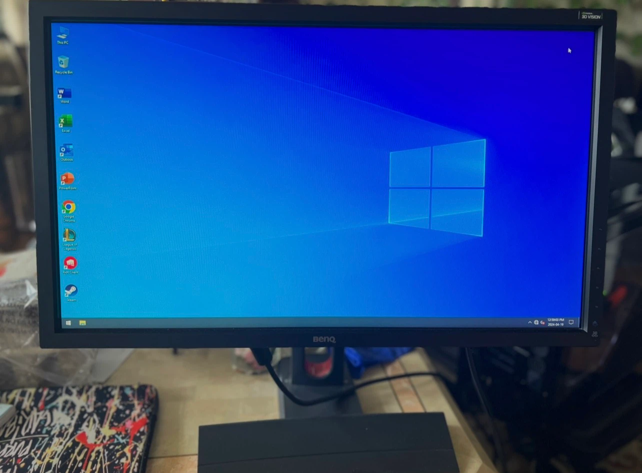 Gaming PC with BenQ Monitor - photo 5