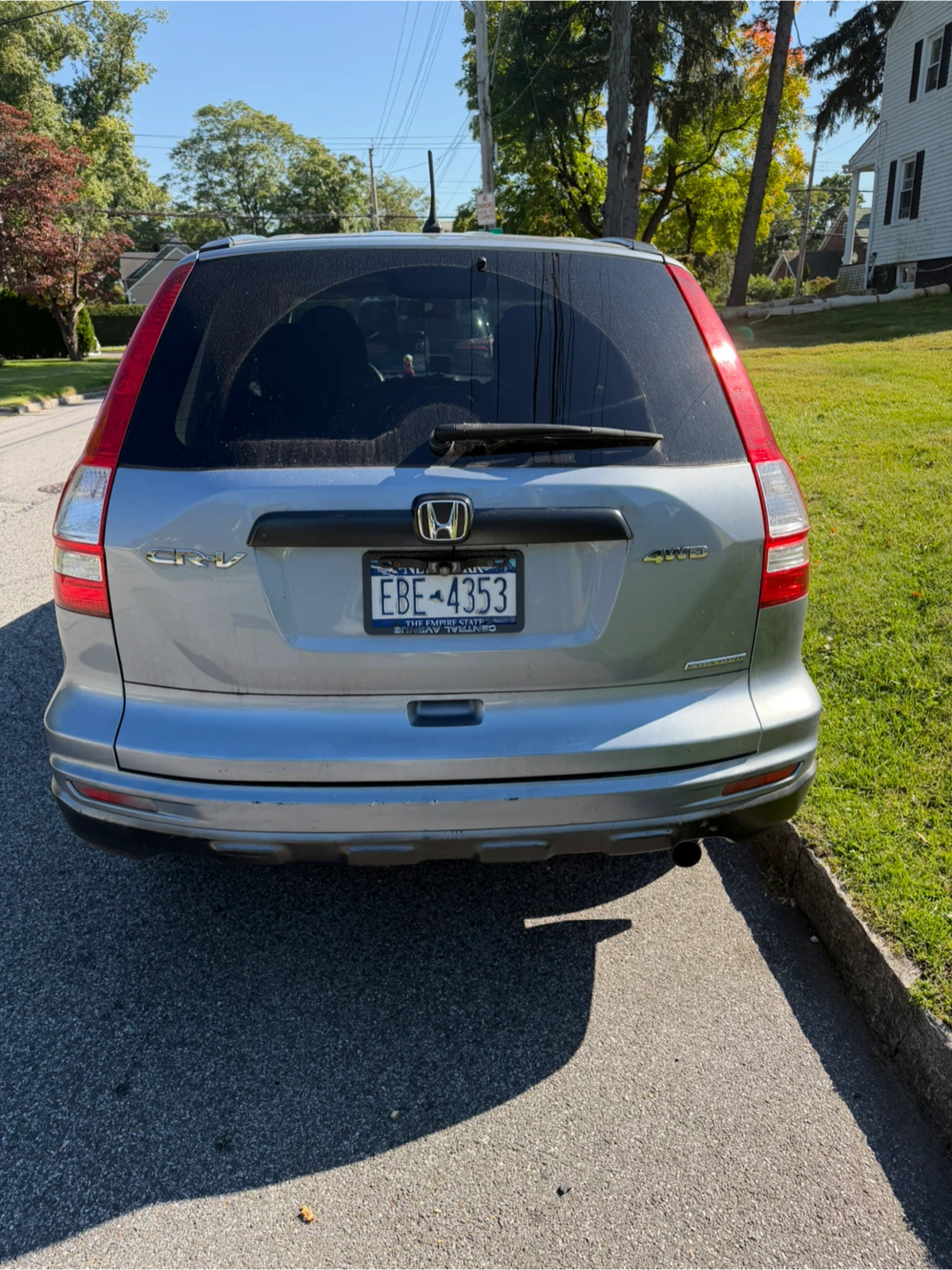 Silver Honda CR-V 4WD - photo 3
