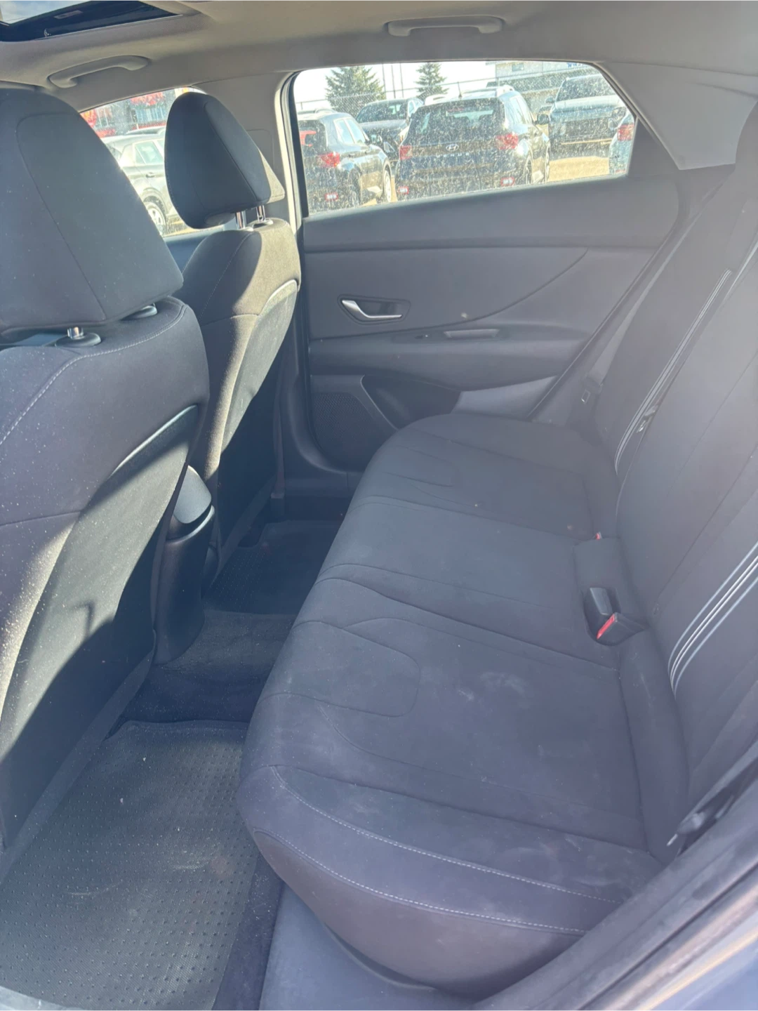Hyundai Elantra Preferred - photo 5