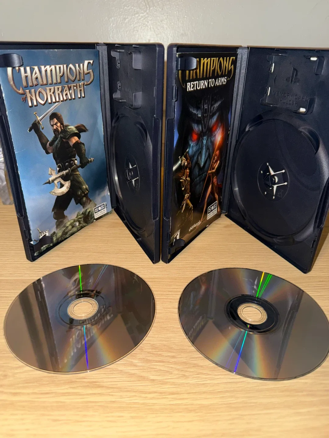 Champions of Norrath & Return to Arms PS2 Games - photo 3