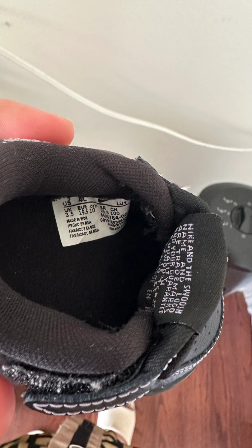 Nike Air Force 1 Crib Shoes Size 4C - photo 4