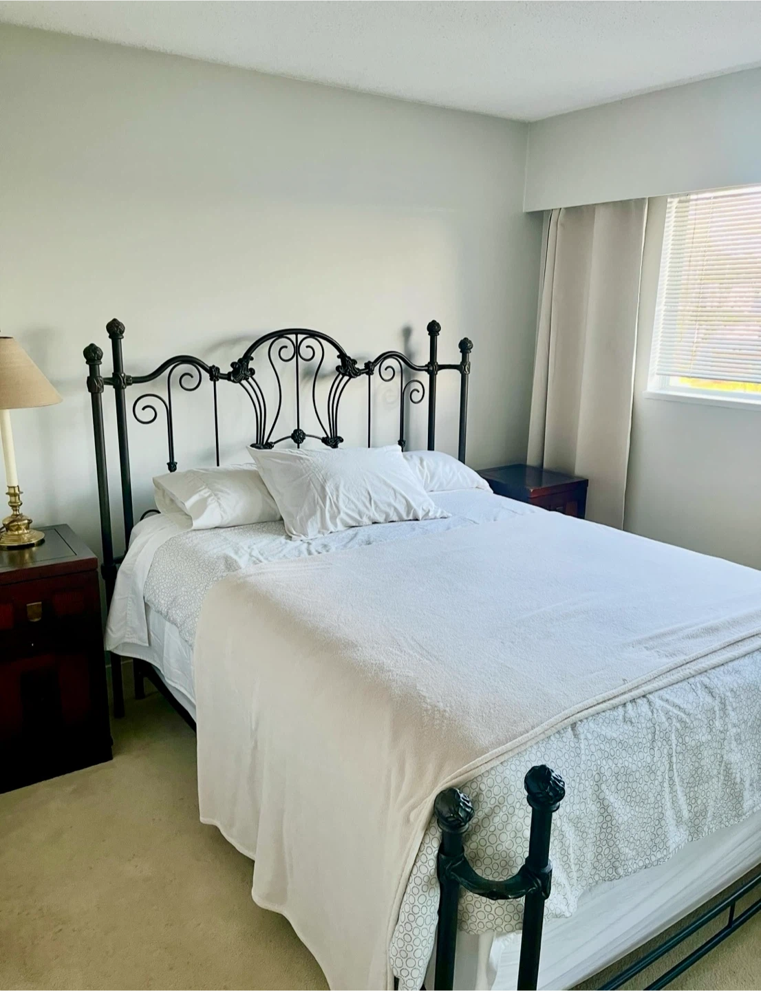 Elegant Vintage Style Metal Bed Frame