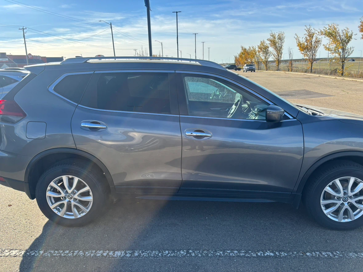 Nissan Rogue SV AWD - photo 3