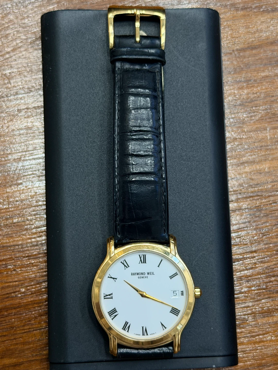 Raymond Weil Geneve 5569 Gold-Tone Watch