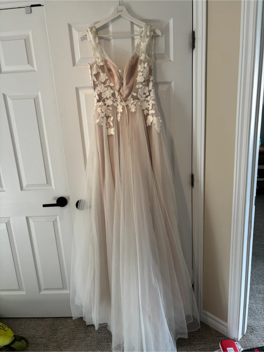 DB Studio Wedding Dress - photo 5