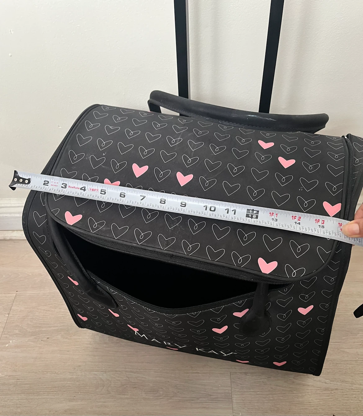 Mary Kay Rolling Travel Case - photo 4