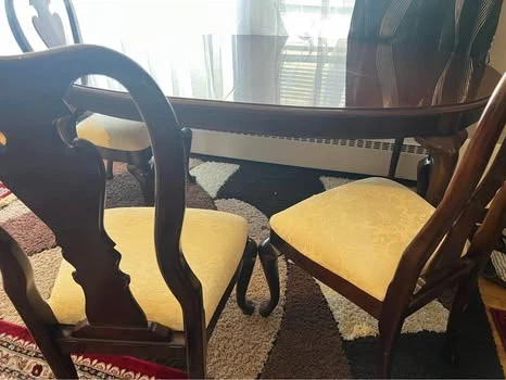 Dining Table and 4 Chairs Set - photo 2