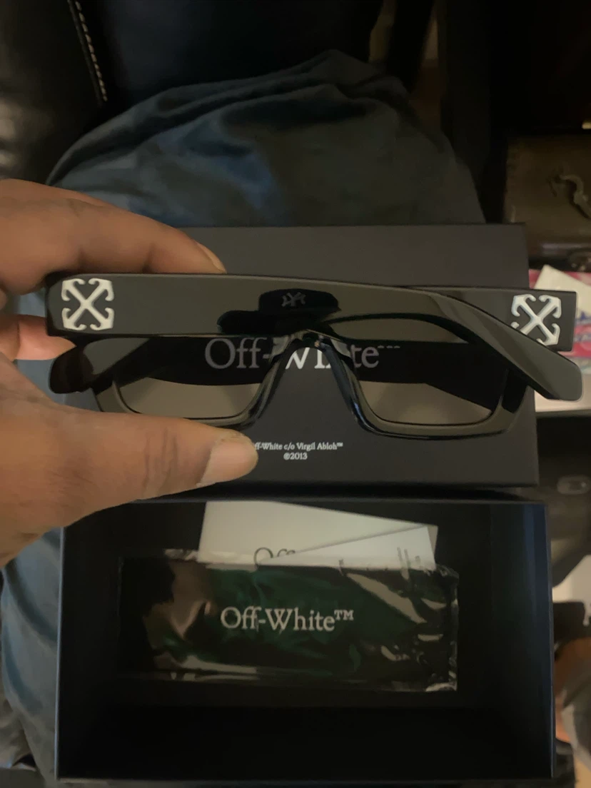 Off-White Sunglasses Black - photo 2