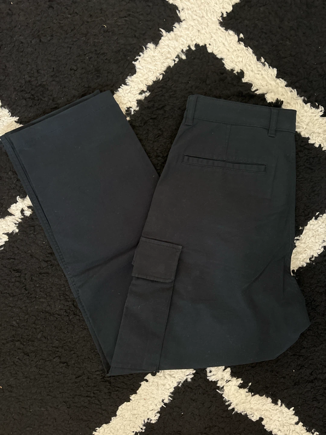 Uniqlo Black Cargo Pants - photo 3