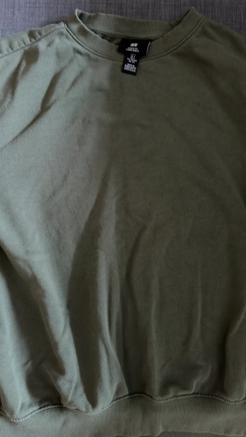H&M Olive Green Loose Fit Sweatshirt - photo 2