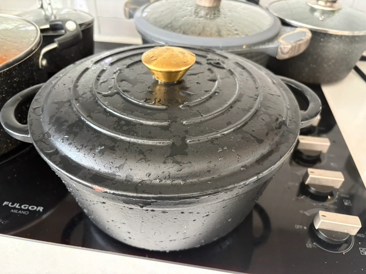 Black Enamelled Cast Iron Dutch Oven - photo 5