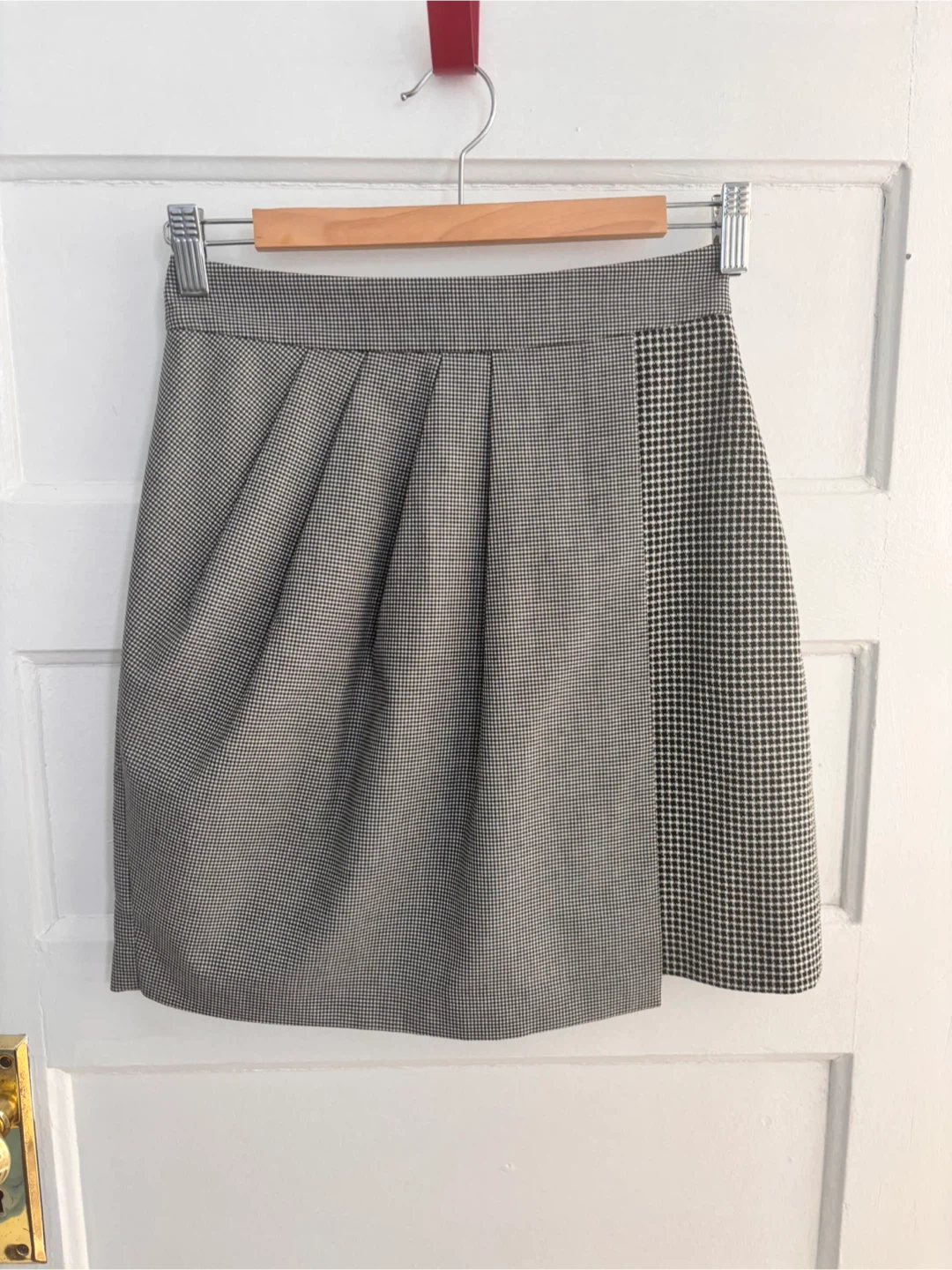 Club Monaco Houndstooth Wrap Skirt Size 00