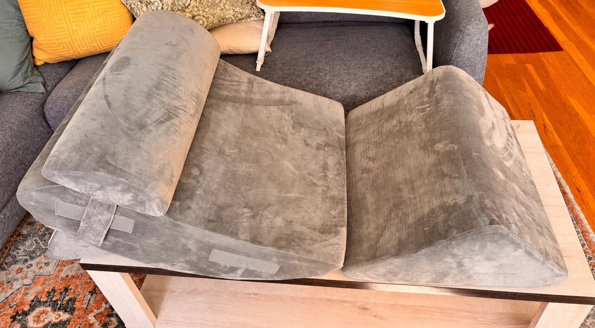 Amazon Adjustable Grey Bed Wedge Pillow Set