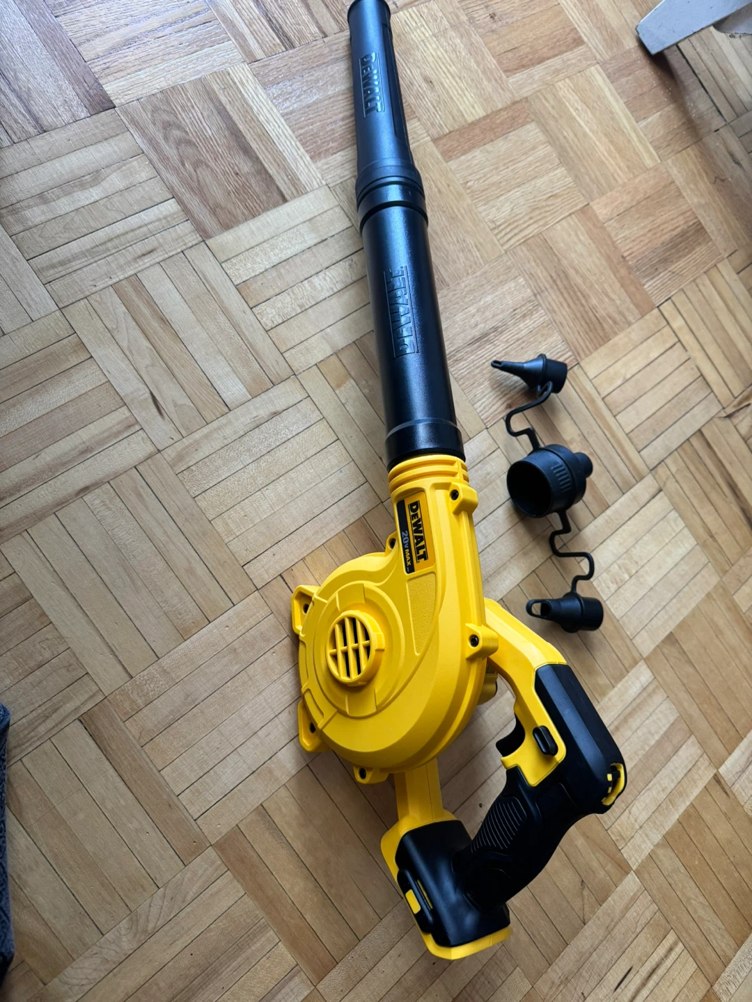 DeWalt 20V Max Compact Jobsite Blower - photo 2