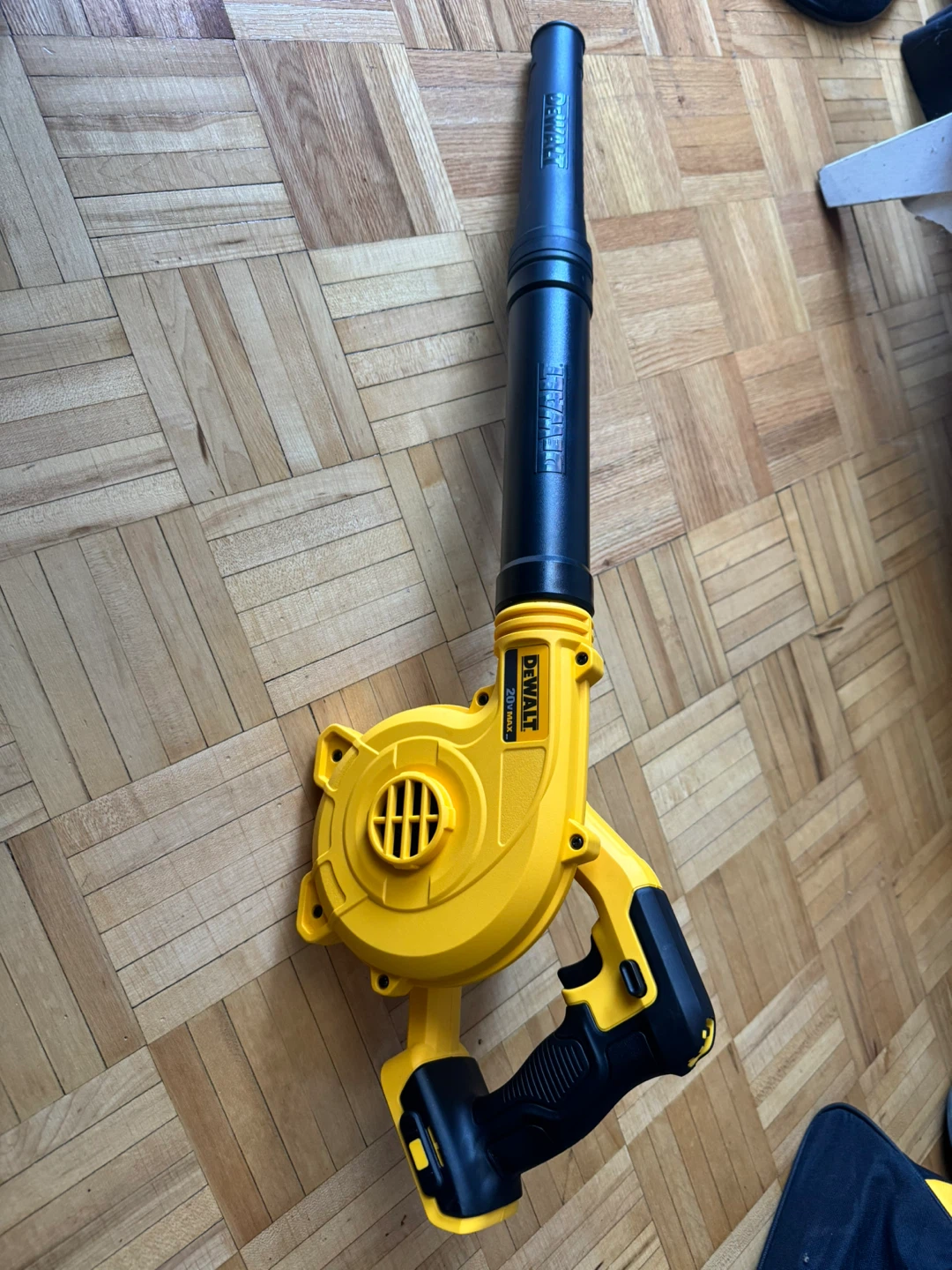 DeWalt 20V Max Compact Jobsite Blower - photo 3