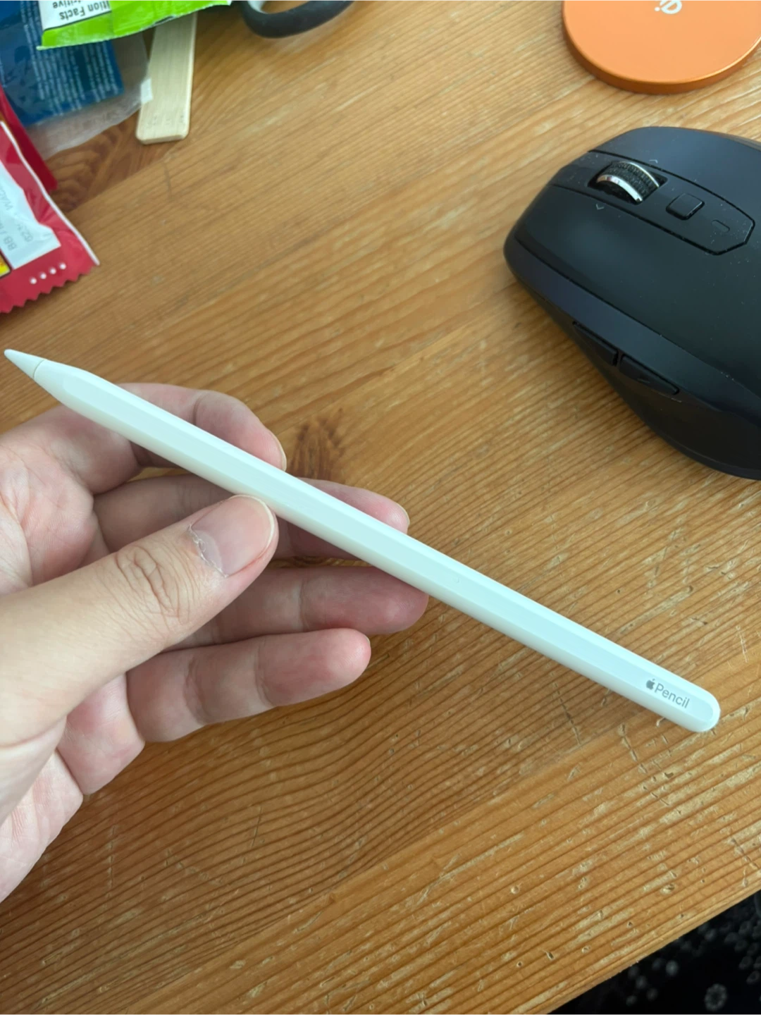 Apple Pencil 2nd magnetic charging
