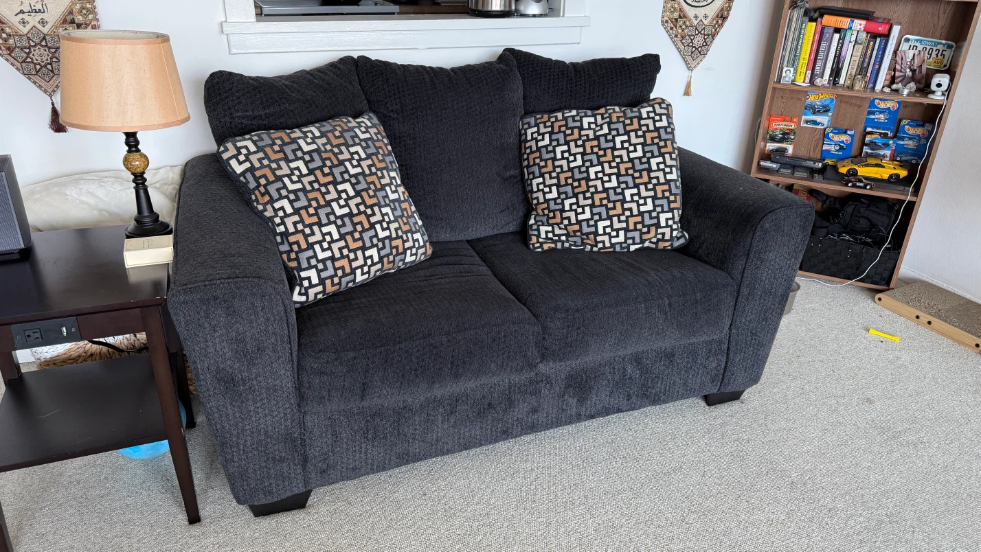 Ashley Wixon Stationary Loveseat