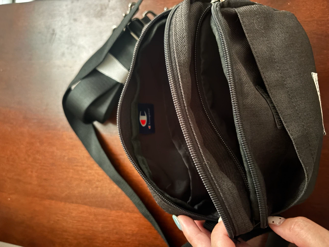 Champion Crossbody Bag Black - photo 2