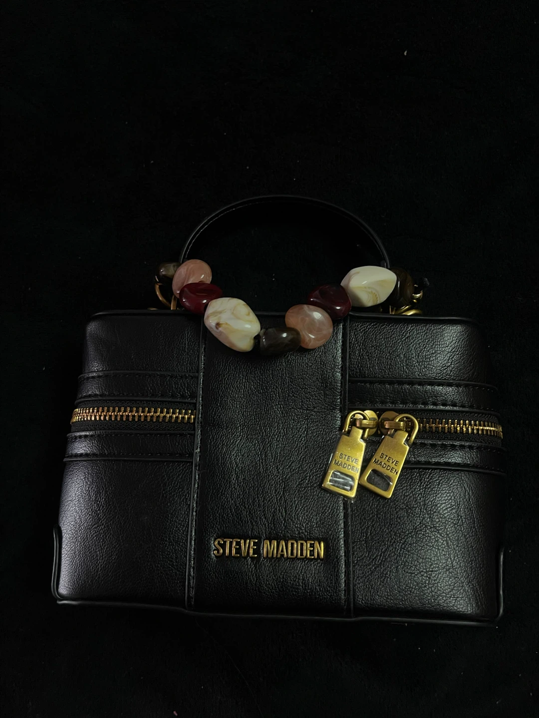 Steve Madden bag and Call It Spring sandals - photo 4