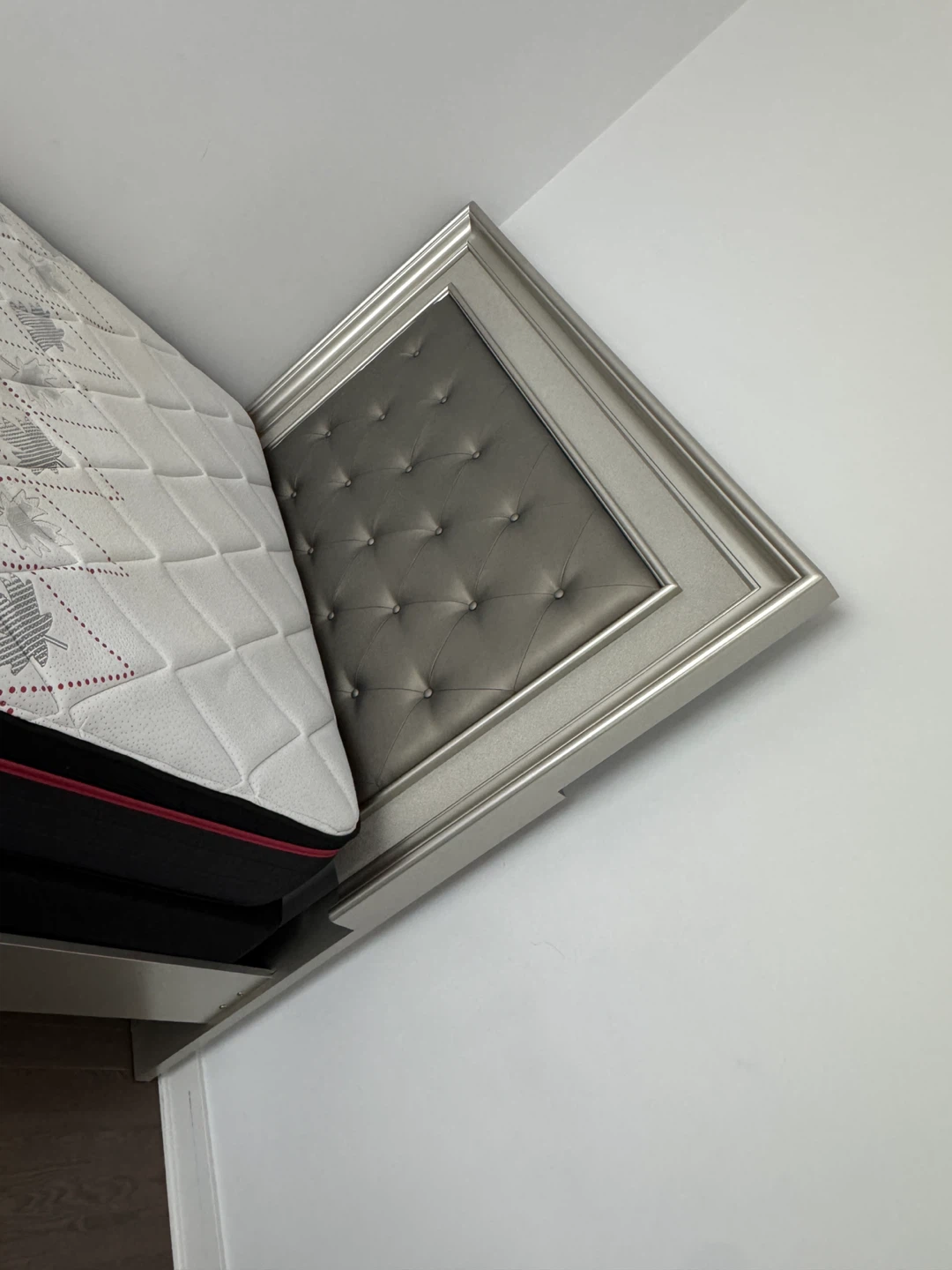 Silver tufted bed frame with matching nightstand - photo 3