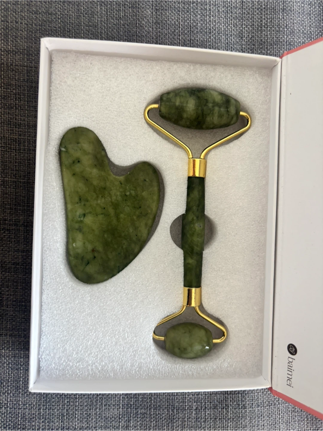 Baimei Jade Roller and Gua Sha Set