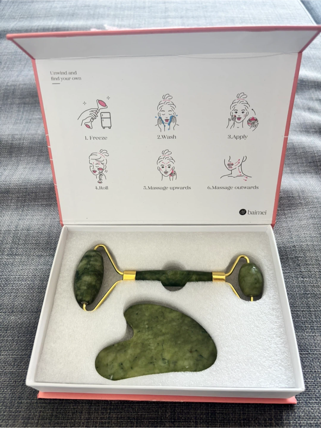 Baimei Jade Roller and Gua Sha Set - photo 2